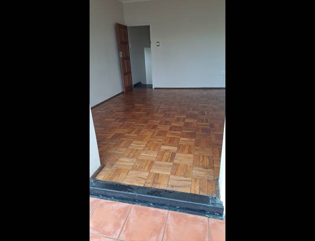 2 bed property to rent in OCEAN VIEW